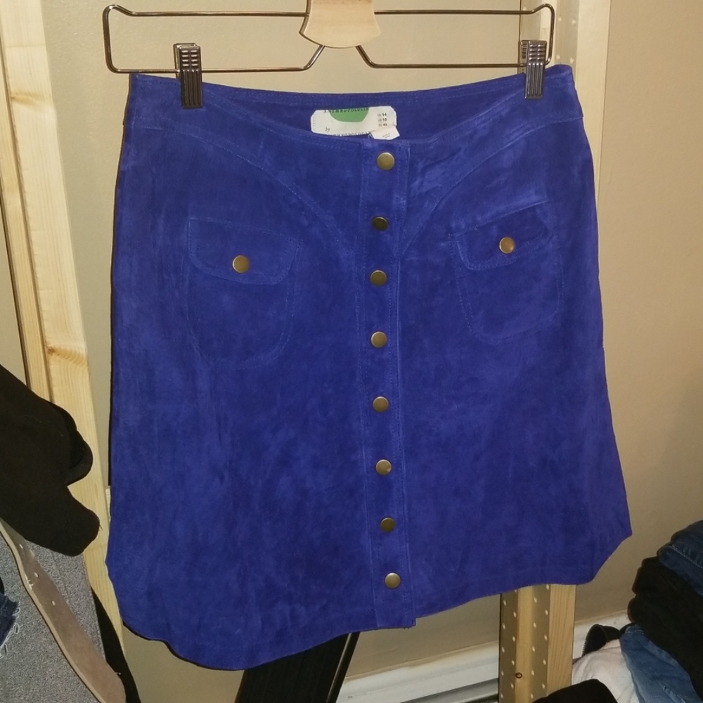 ANTHROPOLOGIE blue suede buttoned down skirt 10
